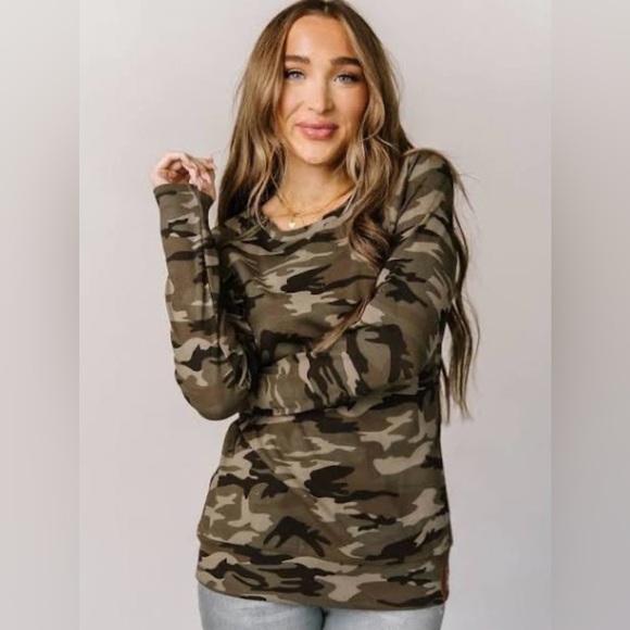 Camo Sweatshirt L/XL - Picture 2 of 7